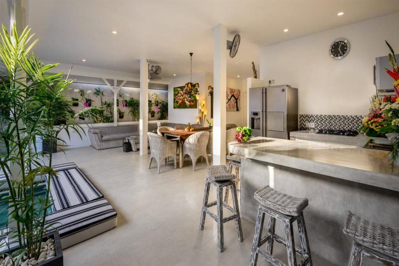 Ozamiz Villa Seminyak By Villas R Us מראה חיצוני תמונה